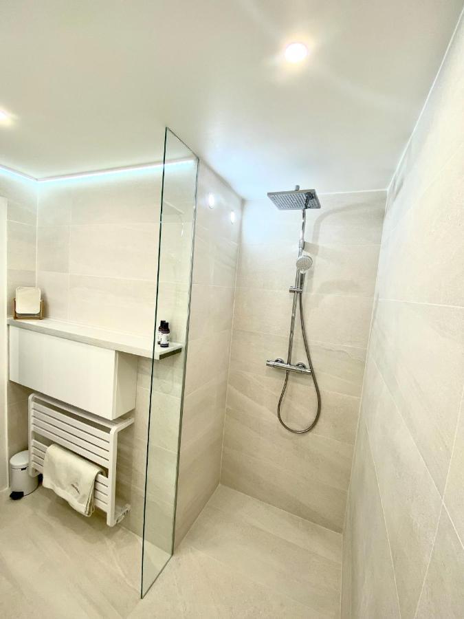 Appartement Luxe - 3 Pieces Avec Vue Mer, Piscine Et Tennis Nice Exteriör bild