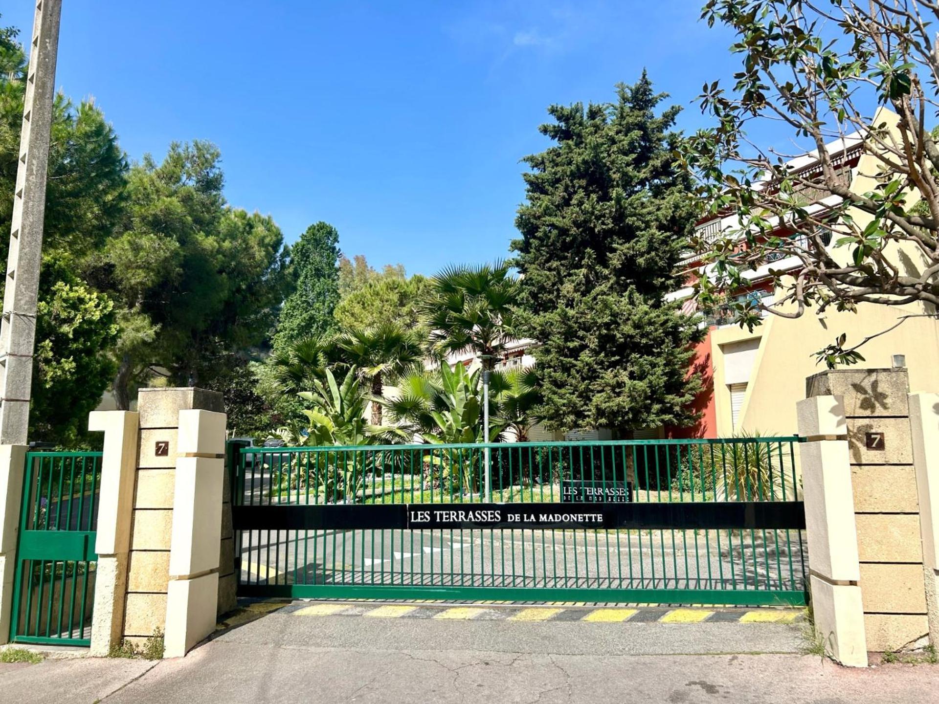 Appartement Luxe - 3 Pieces Avec Vue Mer, Piscine Et Tennis Nice Exteriör bild
